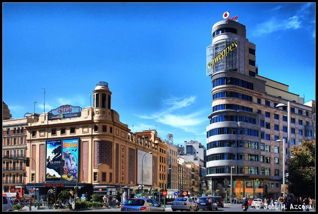 Bed and Breakfast La Reina De Gran Via - Parking Tph Madrid Esterno foto